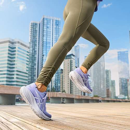 Дамски обувки за бягане ASICS Gel-Cumulus 28 morganite/pearl pink