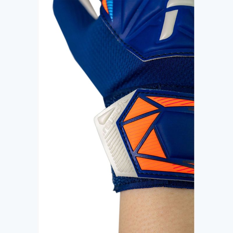 Детски вратарски ръкавици Reusch Attrakt Starter Solid Junior sharp blue/white/shocking orange 8